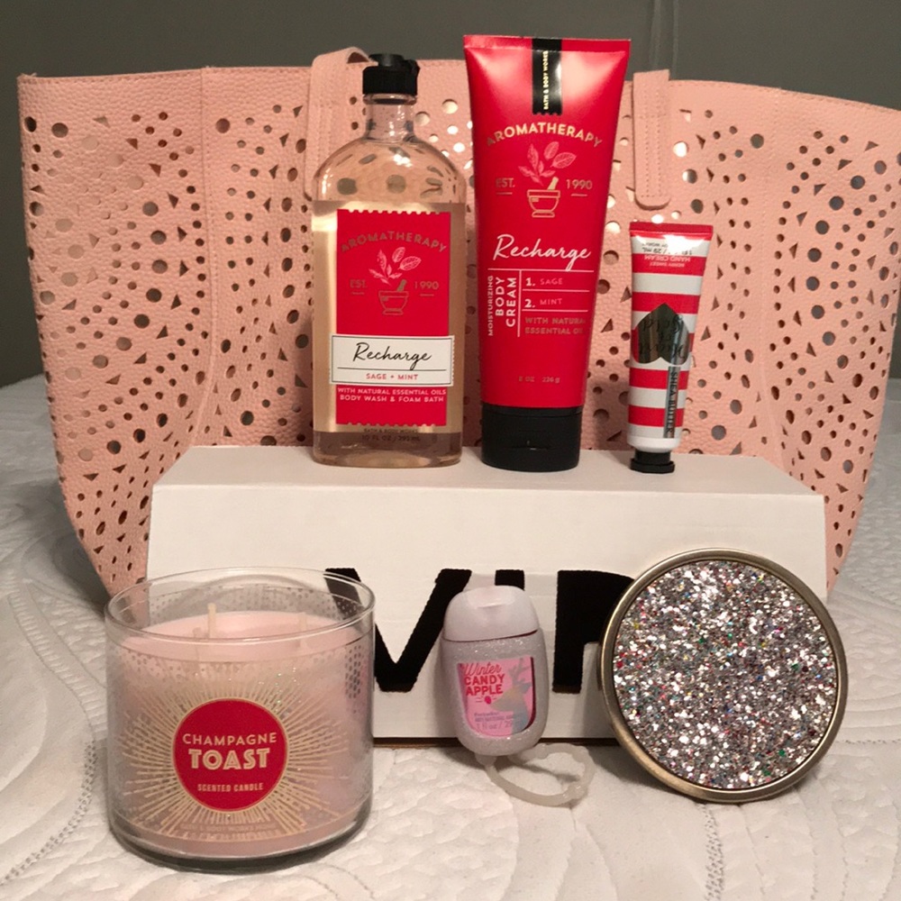 Bath and Body Works 2017 VIP Bag gift set
